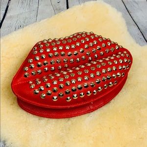💋💋 Whimsical studded lip crossbody